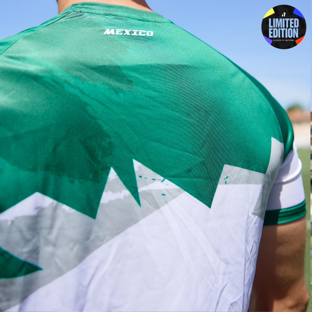 Equipación WC26 México#Color_México