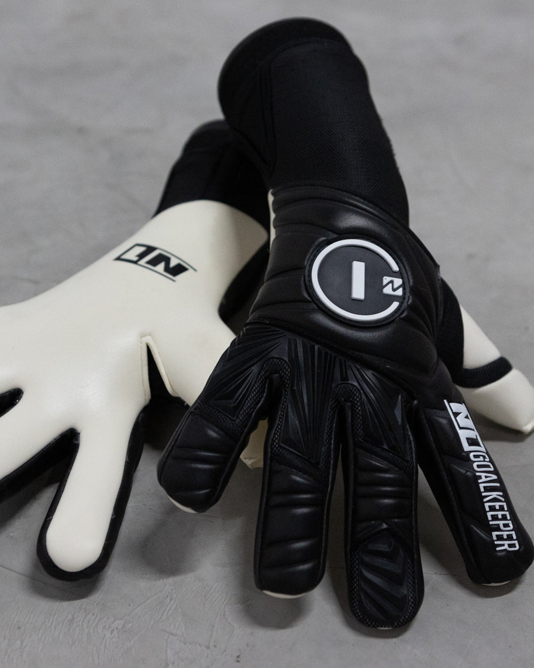 Guantes de portero Sirius 2.0 UGT+ II Black#Color_Black