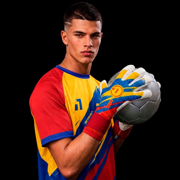 Goalkeeper Gloves Zeus 2.0...