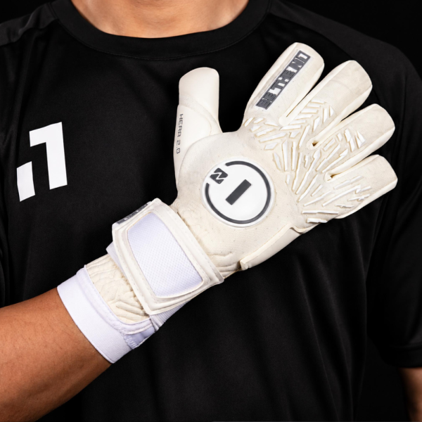 Goalkeeper Gloves Hera 2.0...